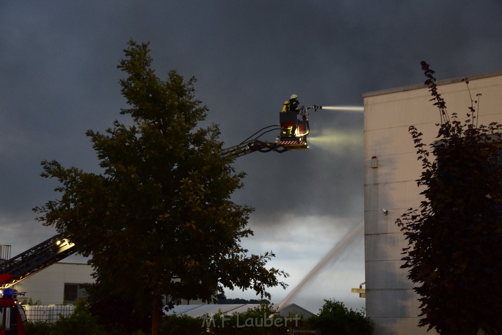 Grossbrand Halle Troisdorf Kriegsdorf Junkersring P385.JPG - Miklos Laubert